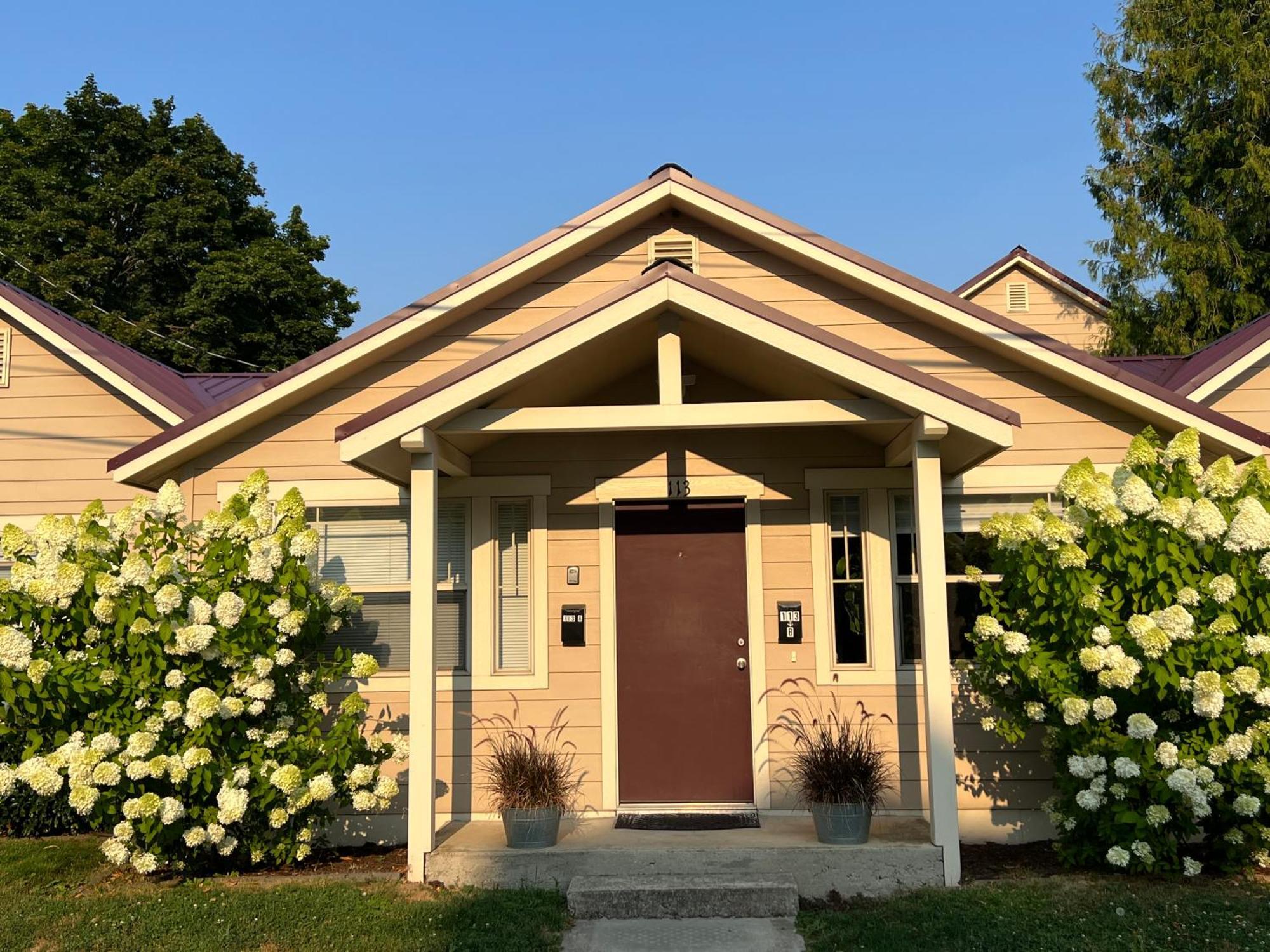 Great Downtown Sandpoint Location! Екстериор снимка
